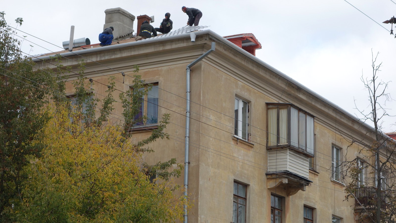 Réparation de toiture en hauteur